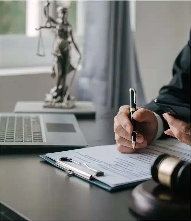 CEO Lawyer image 3