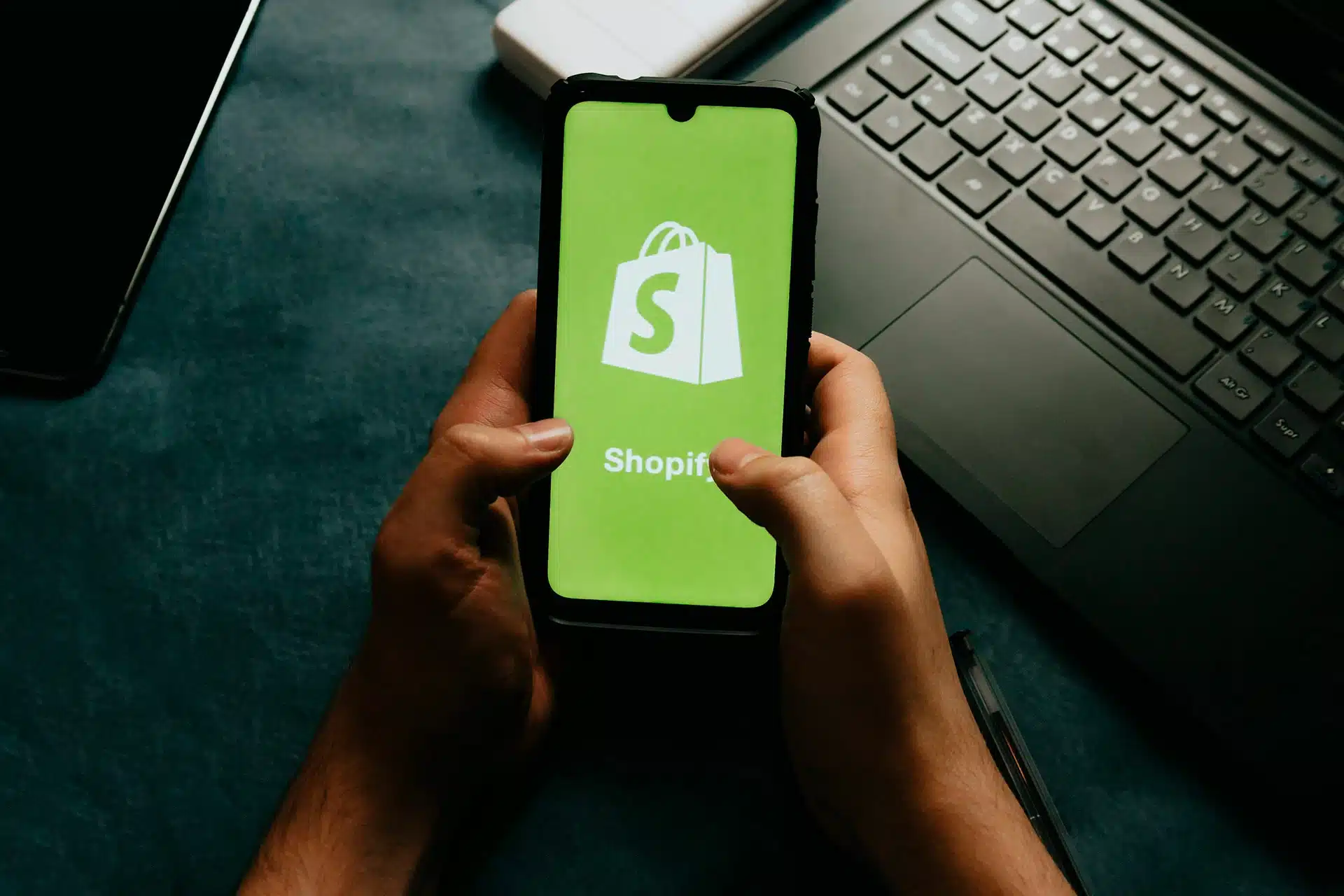 shopify app